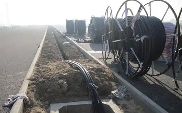 现代通信网络建设指南:甘南光缆施工全流程技术解析与质量控制 现代通信网络建设指南:甘南光缆施工全流程技术解析与质量控制